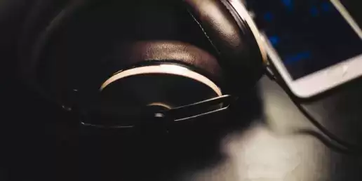 الاستماع السهل